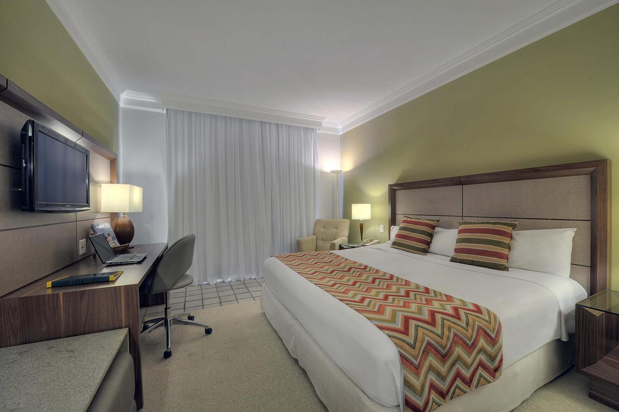 Hotel Deville Prime Салвадор Екстериор снимка A room at the hotel