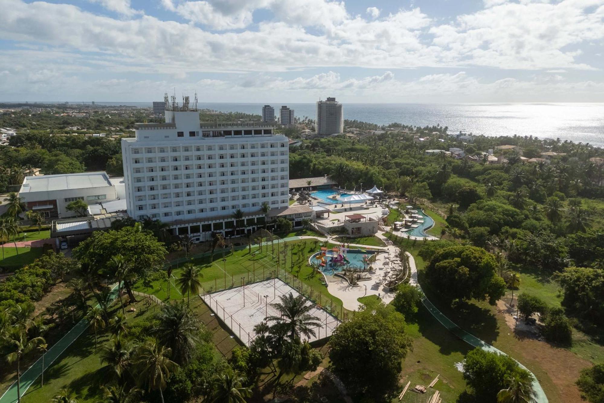 Hotel Deville Prime Салвадор Екстериор снимка Aerial view of the hotel