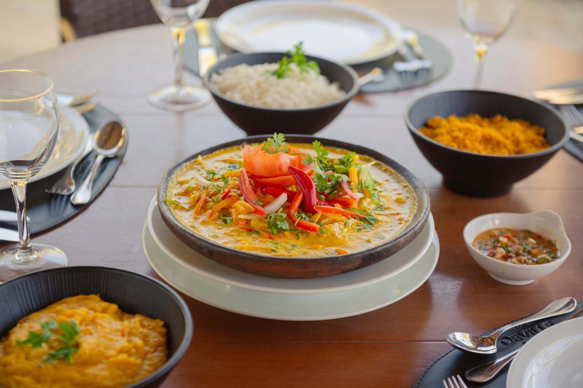 Hotel Deville Prime Салвадор Екстериор снимка Indian cuisine