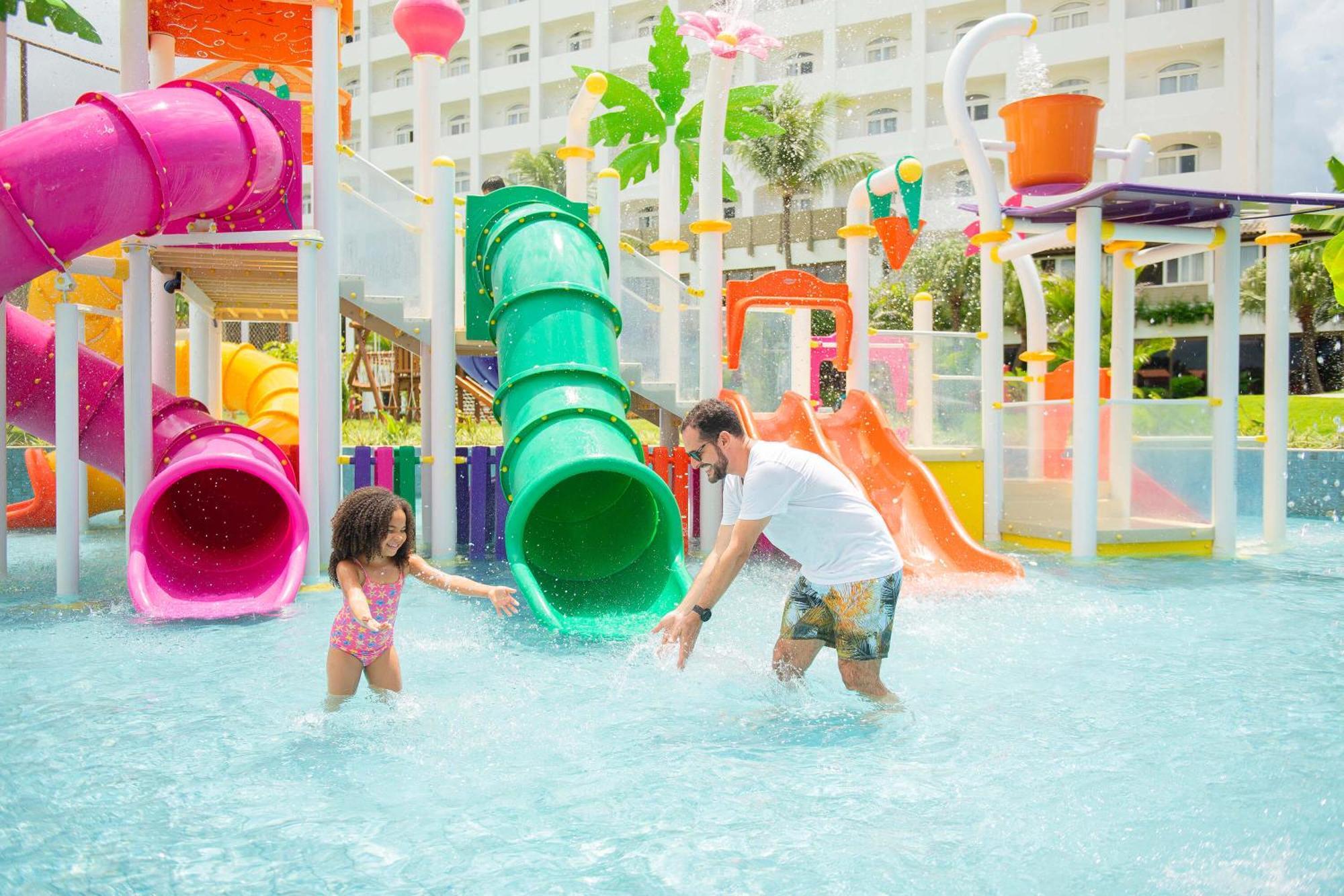 Hotel Deville Prime Салвадор Екстериор снимка Water Park