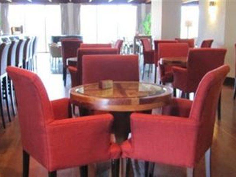 Hotel Deville Prime Салвадор Екстериор снимка The interior of the restaurant